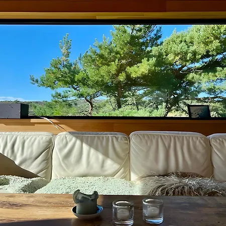 Exclusive With Pool, Coastal Rocks & Privacy Βίλα