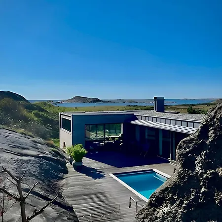 Exclusive With Pool, Coastal Rocks & Privacy Βίλα Hvasser